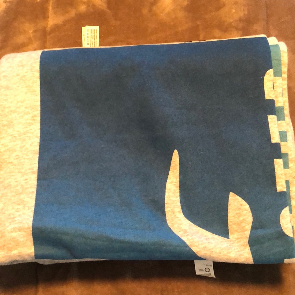 Hollister Blanket.